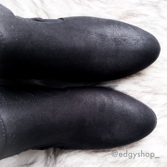 Cutout Oil Finish Bootie - Picture 6 of 6